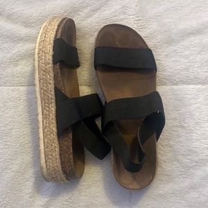 Madden Girl platform shoes. Size 8.5